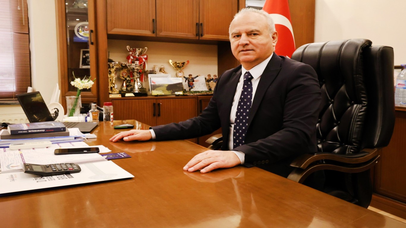 BAŞKAN KIVRAK'TAN BAYRAM MESAJI: DAYANIŞMA RUHUNU YAŞATMAYA DEVAM EDECEĞİZ
